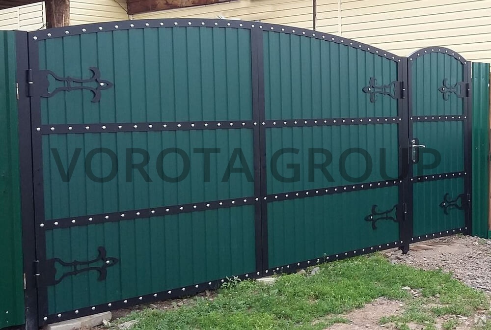 Распашные ворота из профнастила Doorhan зеленые 3000х1800 Распашные ворота из профнастила Doorhan зеленые 3000х1800