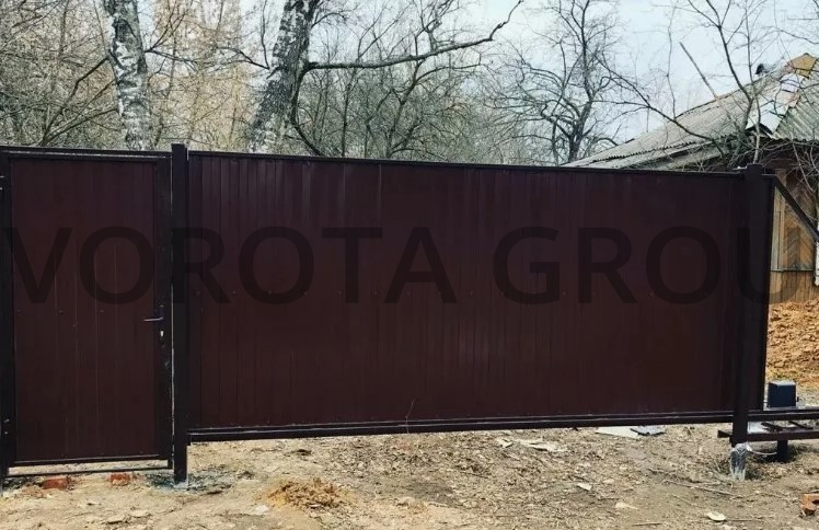 Откатные ворота на винтовых сваях коричневые 1700х3500 Откатные ворота на винтовых сваях коричневые 1700х3500