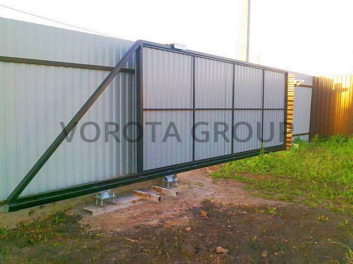 Механические откатные ворота Doorhan серые 2200x2200