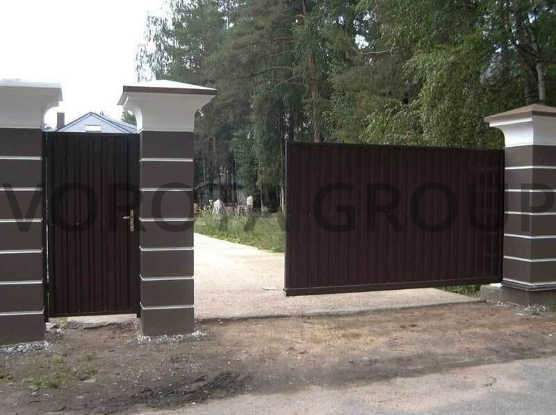 Консольные откатные ворота Doorhan коричневые 2200×3300