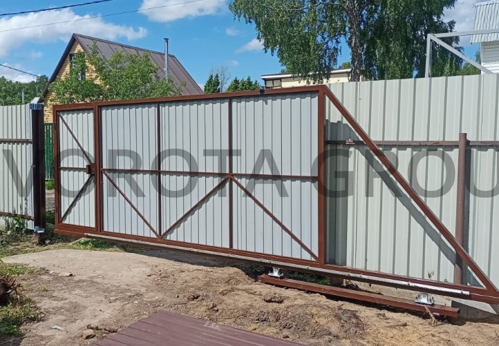 Механические откатные ворота светлые 1700х3500