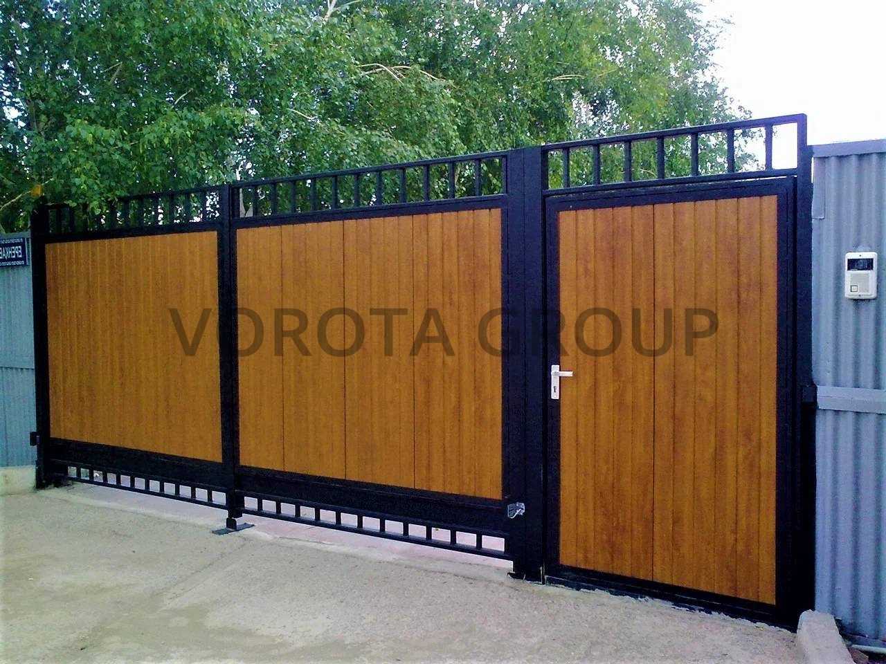 Автоматические откатные ворота Doorhan под дерево 2500x3000