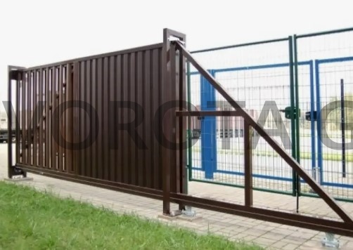Механические откатные ворота коричневого цвета 2500х4500